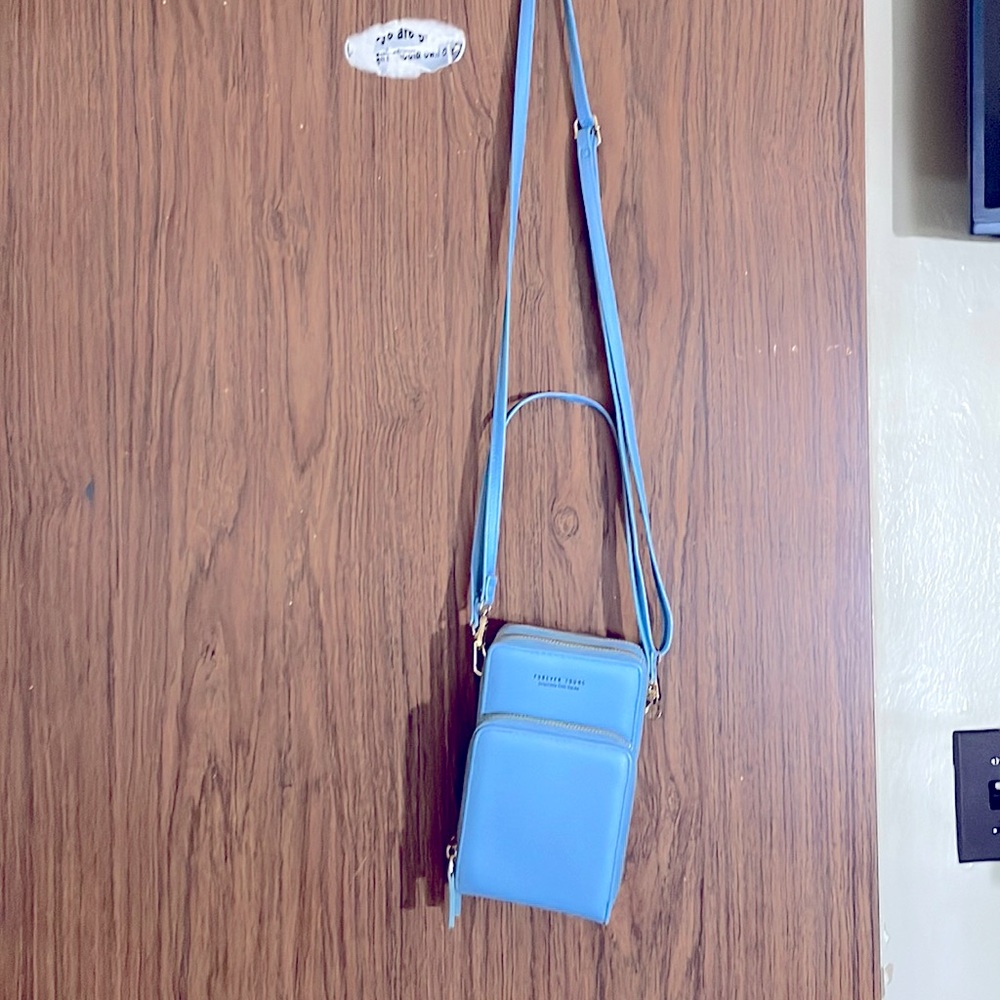 The little bag I only used it ones and there is no marks or stains